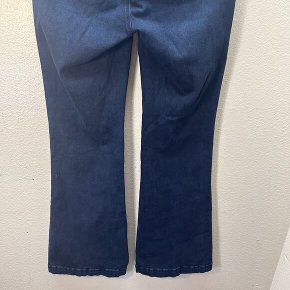 Torrid Bombshell Flare Dark Wash Sz 12 Denim Jeans Elastic Stretch Waist - Picture 6 of 9